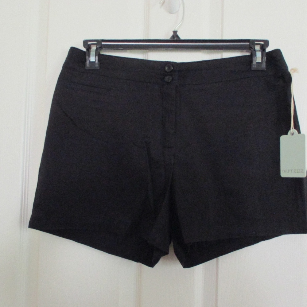 NWT - DEPT 222 black shorts - sz 10P - MSRP $40.00